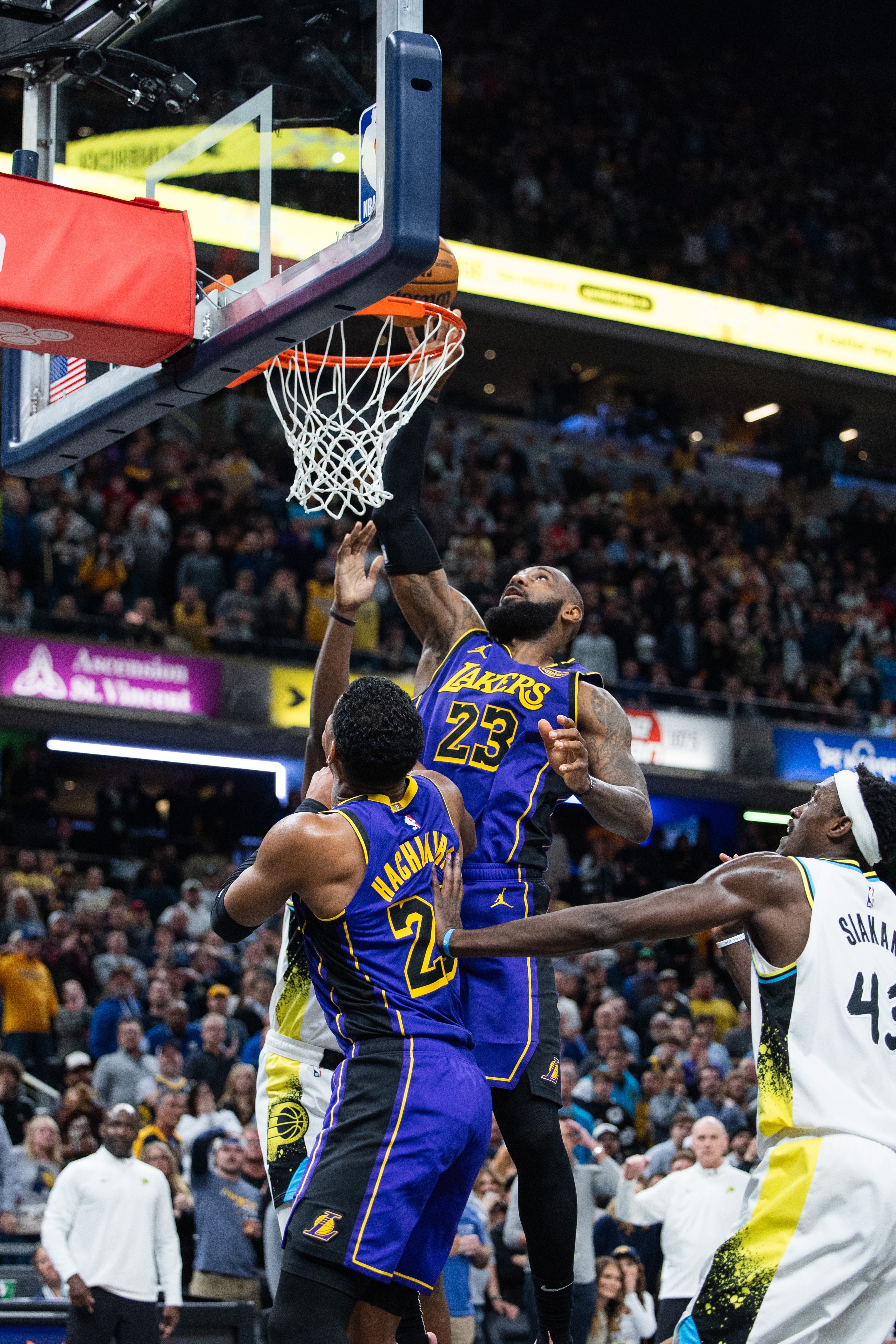 开云体育下载-包含湖人主场力克魔术，迎来三连胜的词条