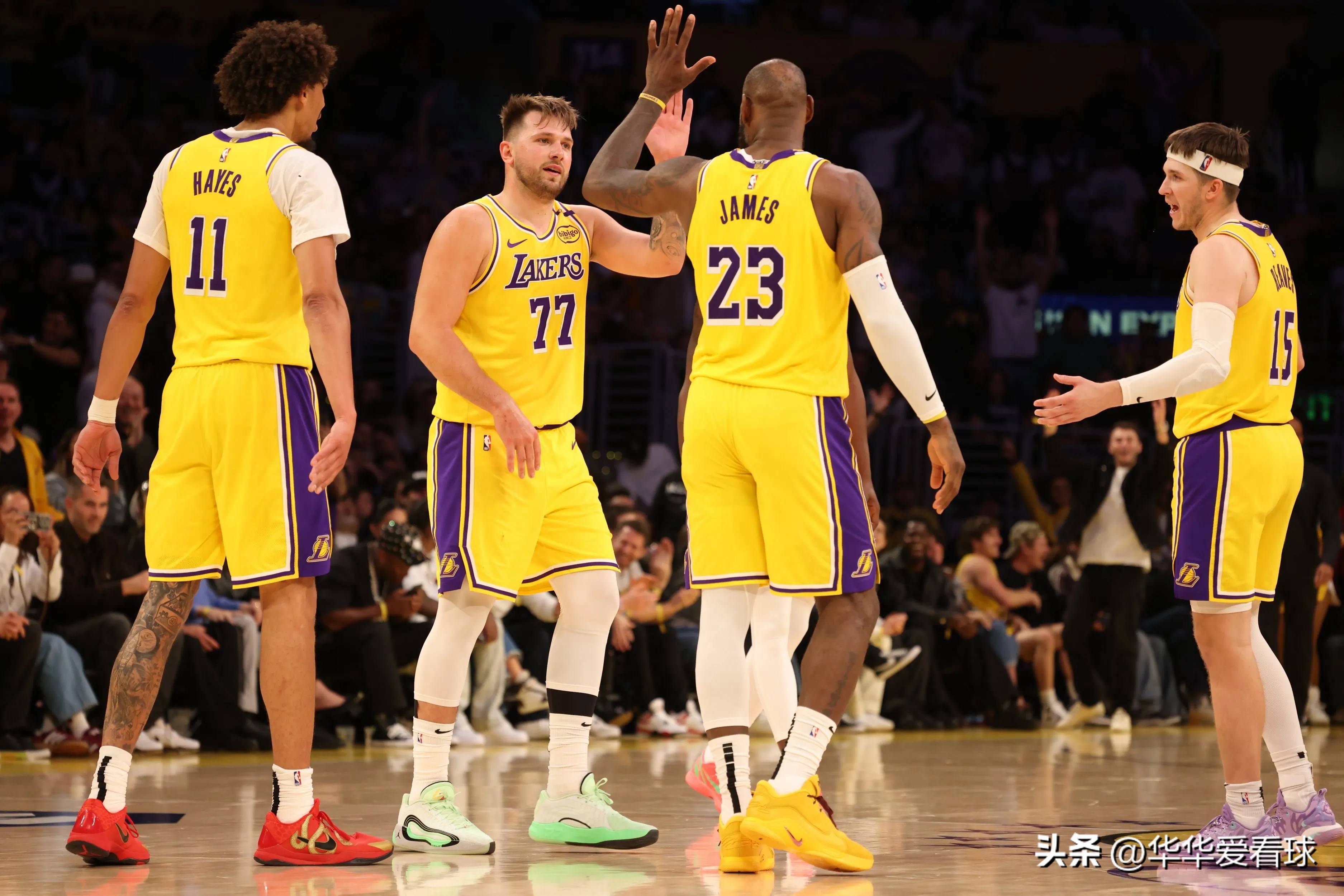 包含湖人主场力克魔术,迎来三连胜的词条 包含湖人主场力克魔术,迎来三连胜的词条