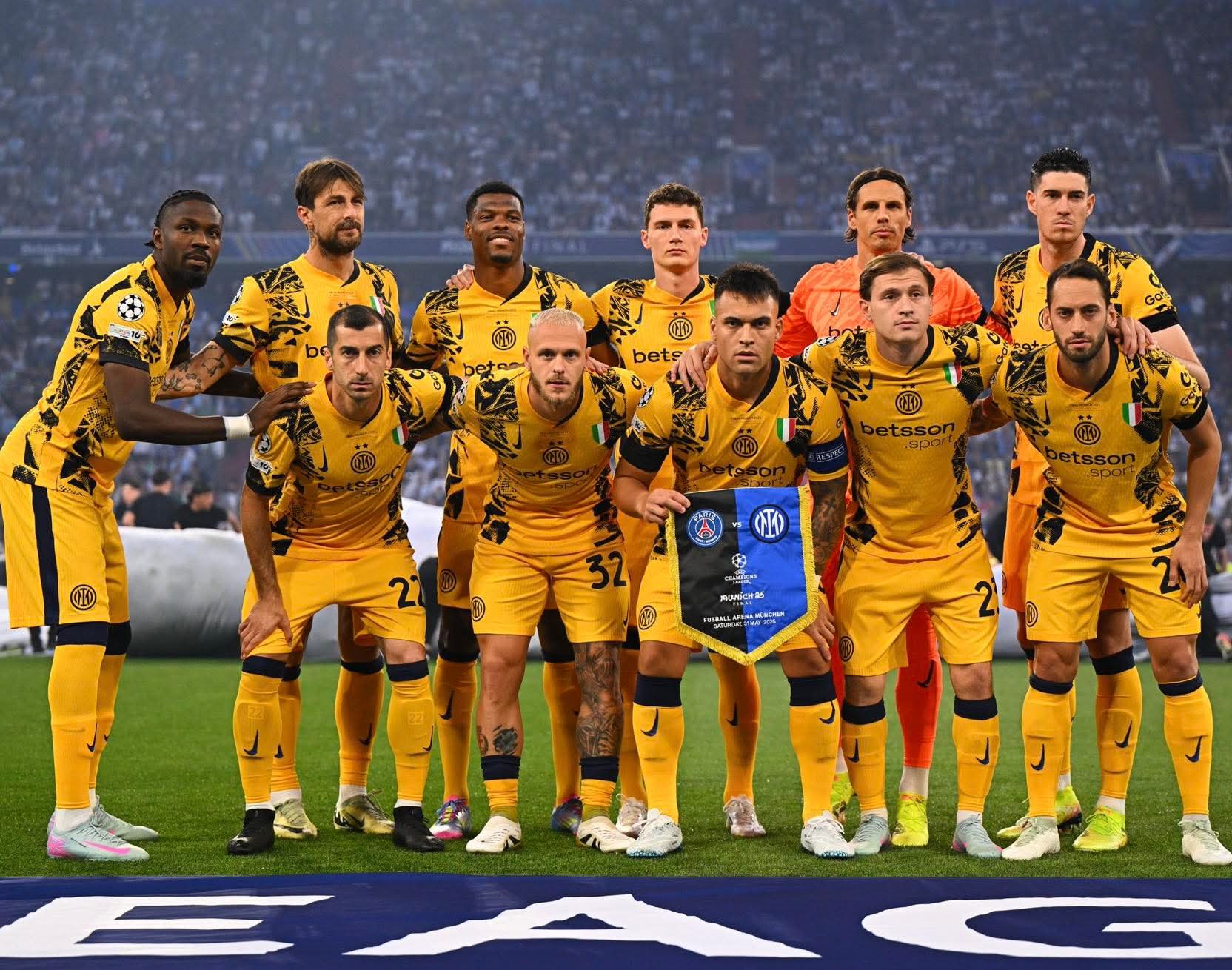 开云体育官网-全球热议！足球场外八卦引关注的简单介绍