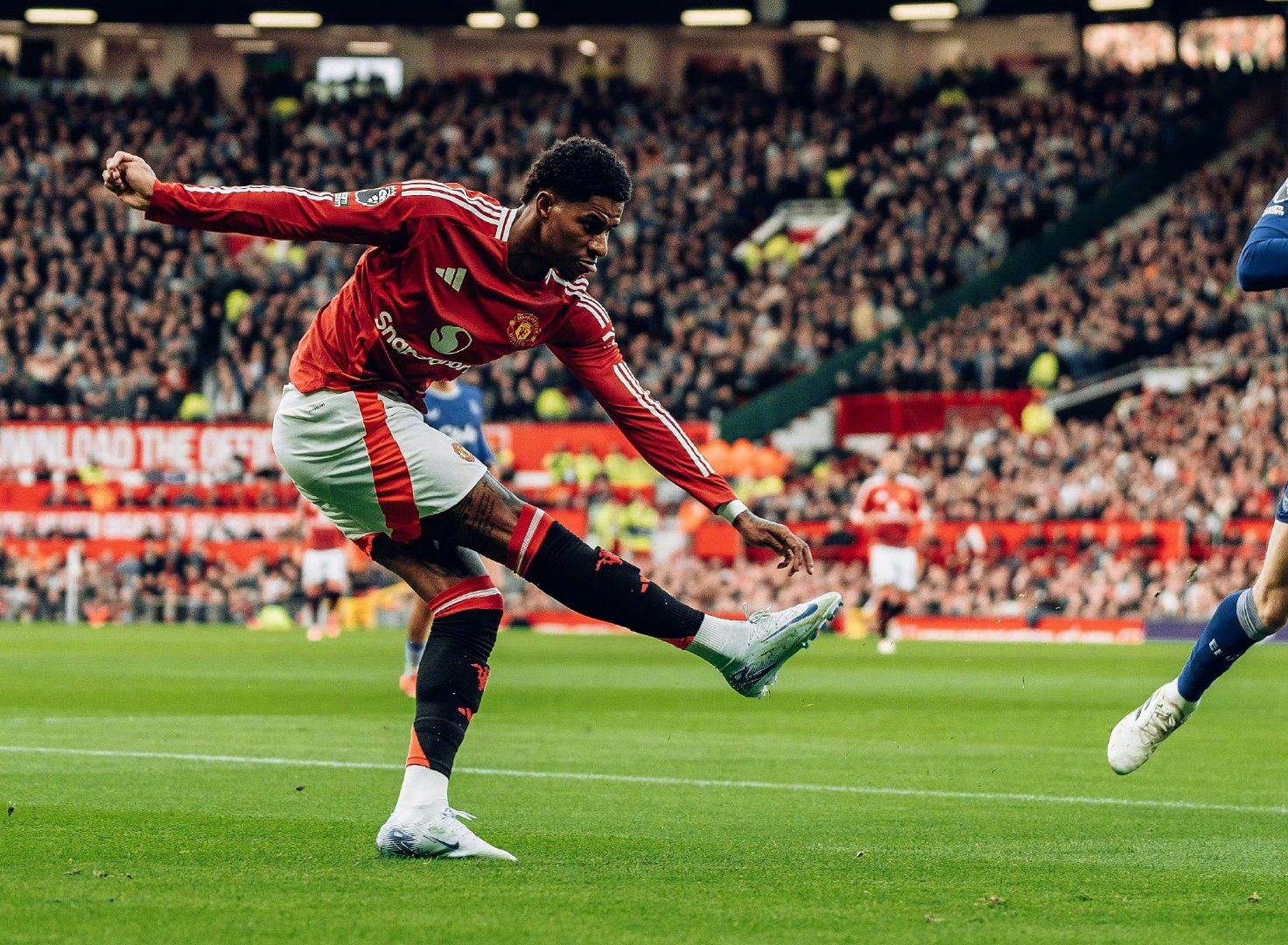 曼联鏖战塞维利亚，格拉利什打破历史纪录