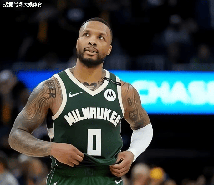 开云体育在线-勇士横扫灰熊，利拉德高光表现