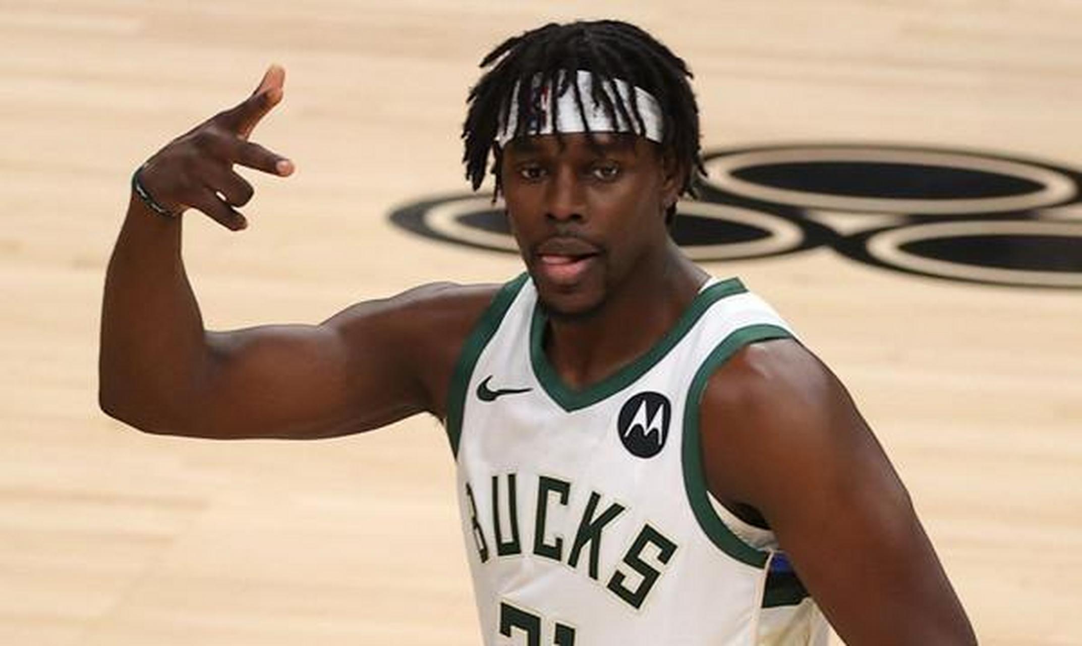 雄鹿翻盘魔术，霍勒迪刷新纪录