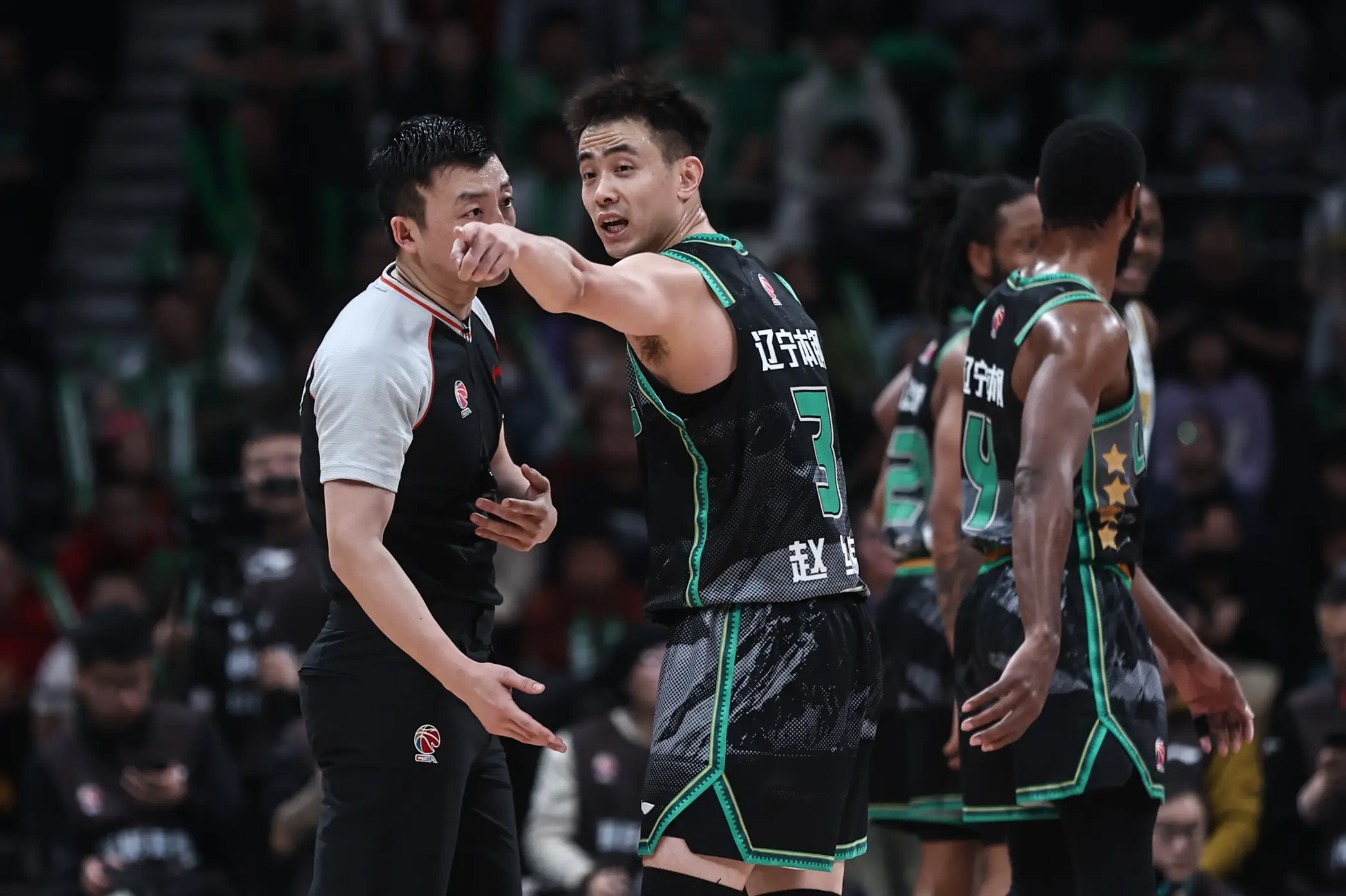 上海队翻盘骑士，赵继伟带队取胜