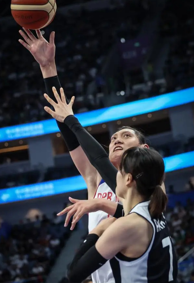 开云体育官方网站-马来西亚队鏖战韩国队，马琳惊艳四座