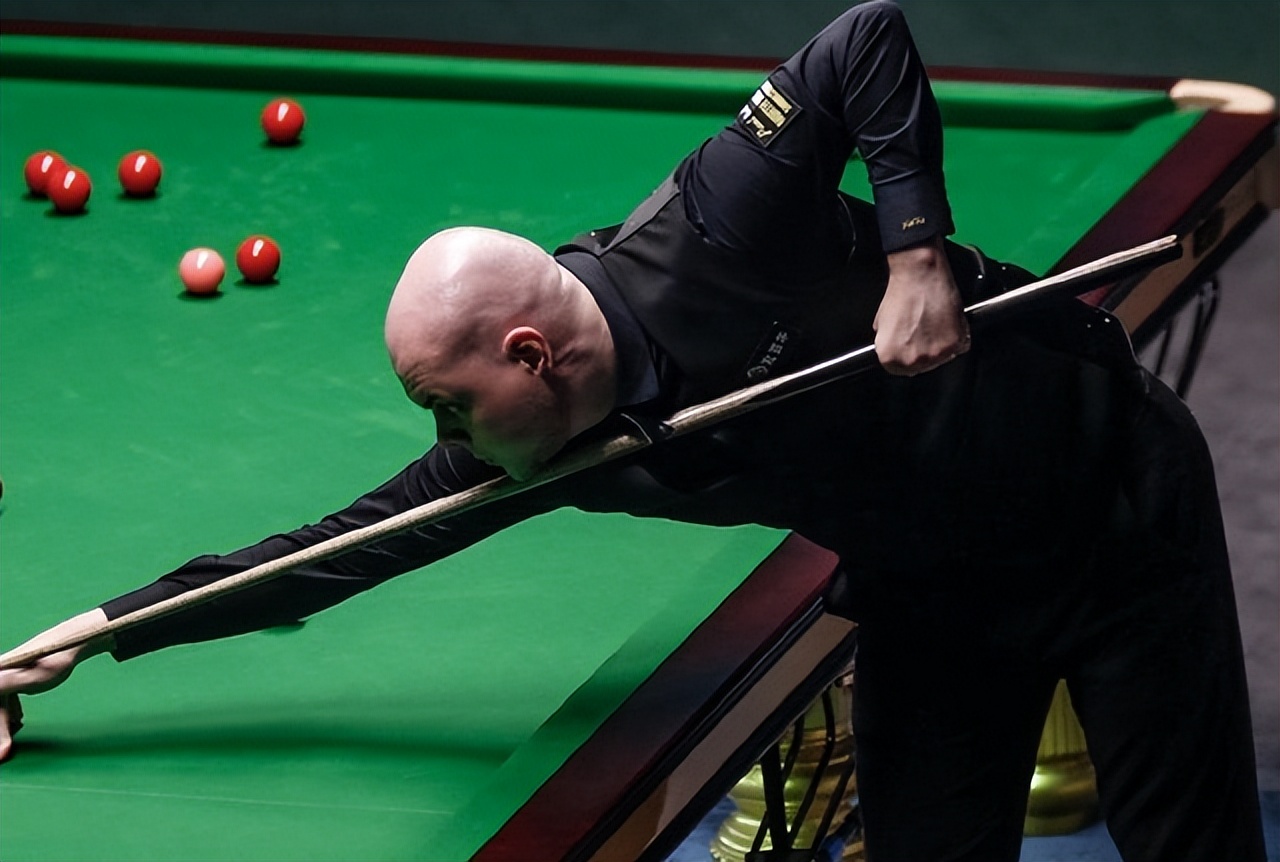 开云体育-威廉姆斯翻盘哈斯车队，勒克莱尔统治全场