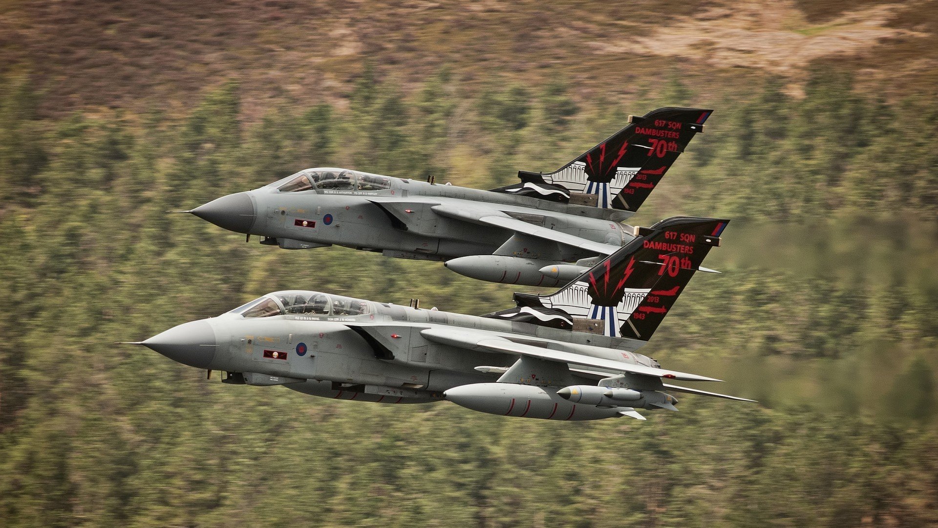 西亚卡姆全能数据引爆球场，鹈鹕团队压制轻取雷霆