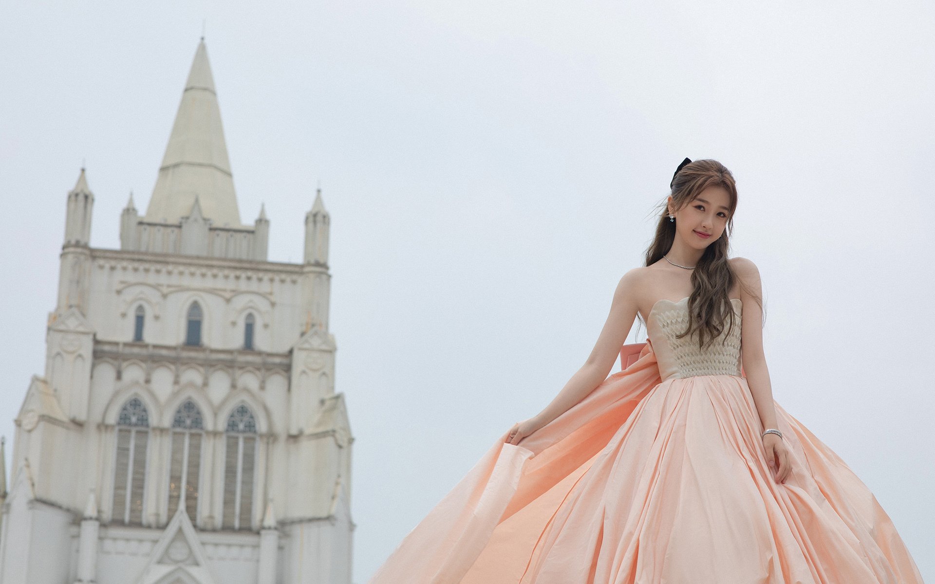 开云官网-约基奇压制级发挥引领辽宁队全面压制森林狼，跨界之战彰显篮球新篇章