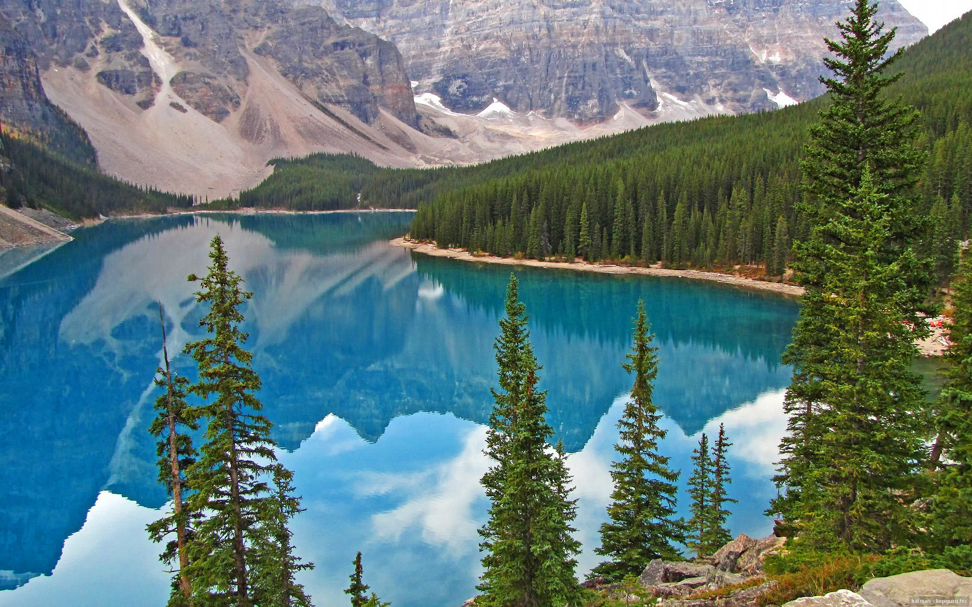 开云体育-加时鏖战与赛道狂飙，热火险胜黄蜂与库里精神在F1争冠的映照