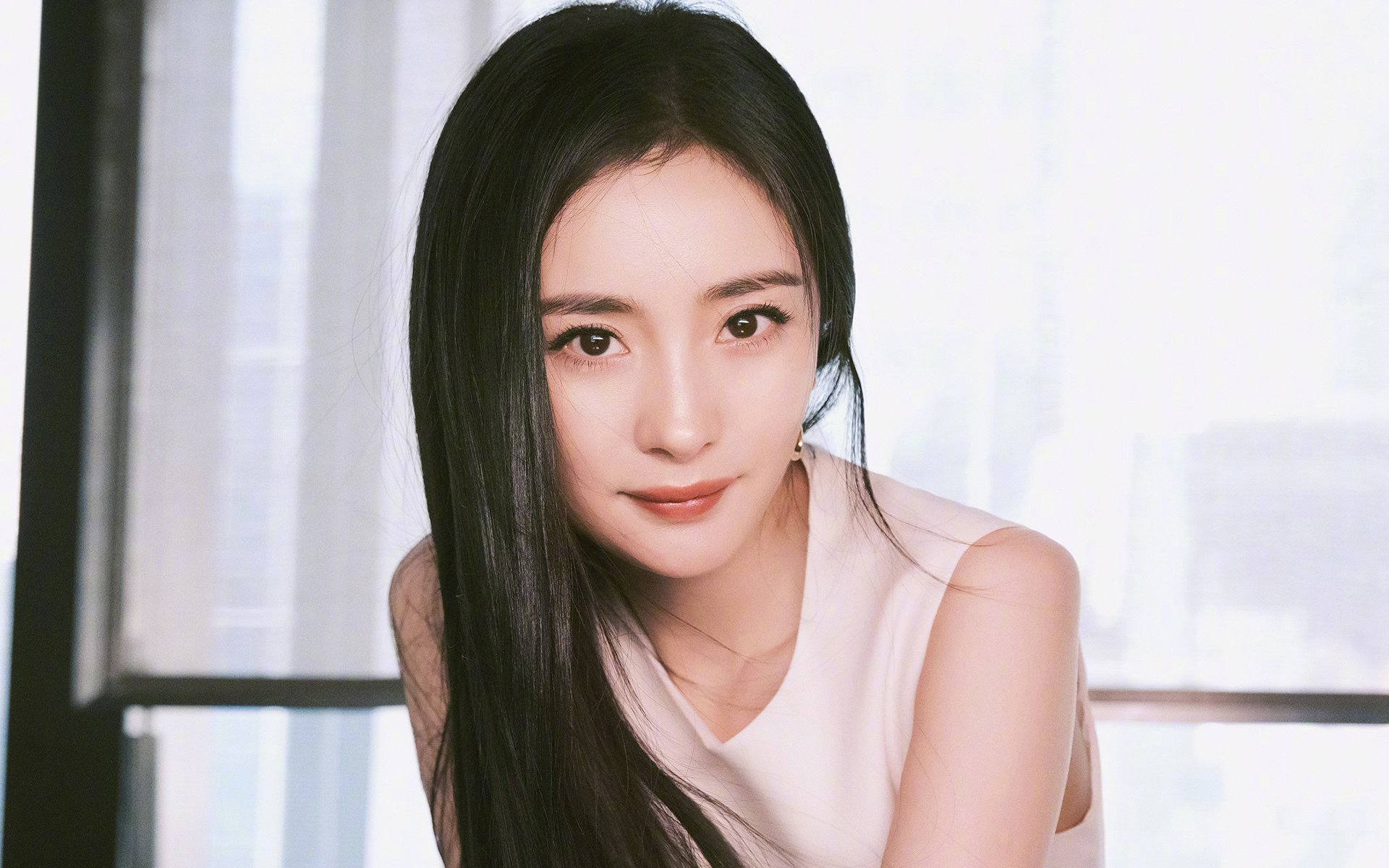 沙漠风暴席卷绿茵，卢卡库天神下凡，阿联酋2026世界杯淘汰赛险胜美国
